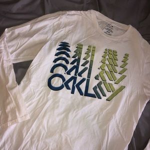 Oakley long sleeve t-shirt!